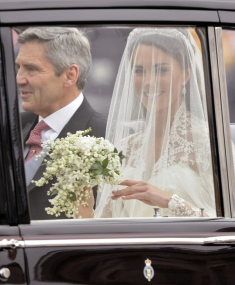 Kate Middleton e William - Royal wedding - Dress - Vestido de noiva - Sarah Burton - Catherine e William